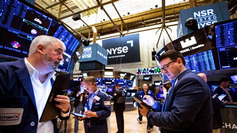 Stock market today: Wall Street slumps as pressure rises again from bond market